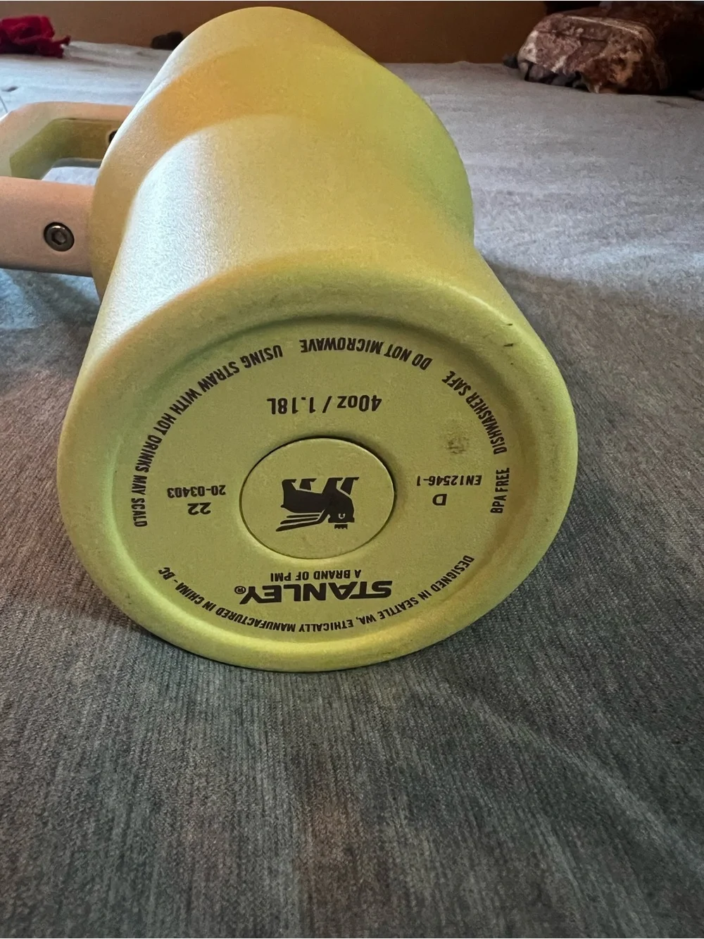 Two Stanley 40 oz. Vessels - Picture 4 of 5